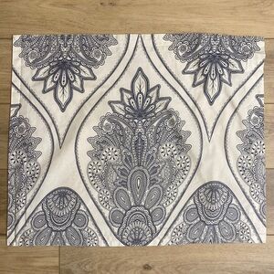 Pottery Barn‎ | Cassidy Medallion | Standard Sham